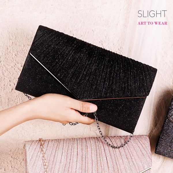 Clutch Quatro Hitam